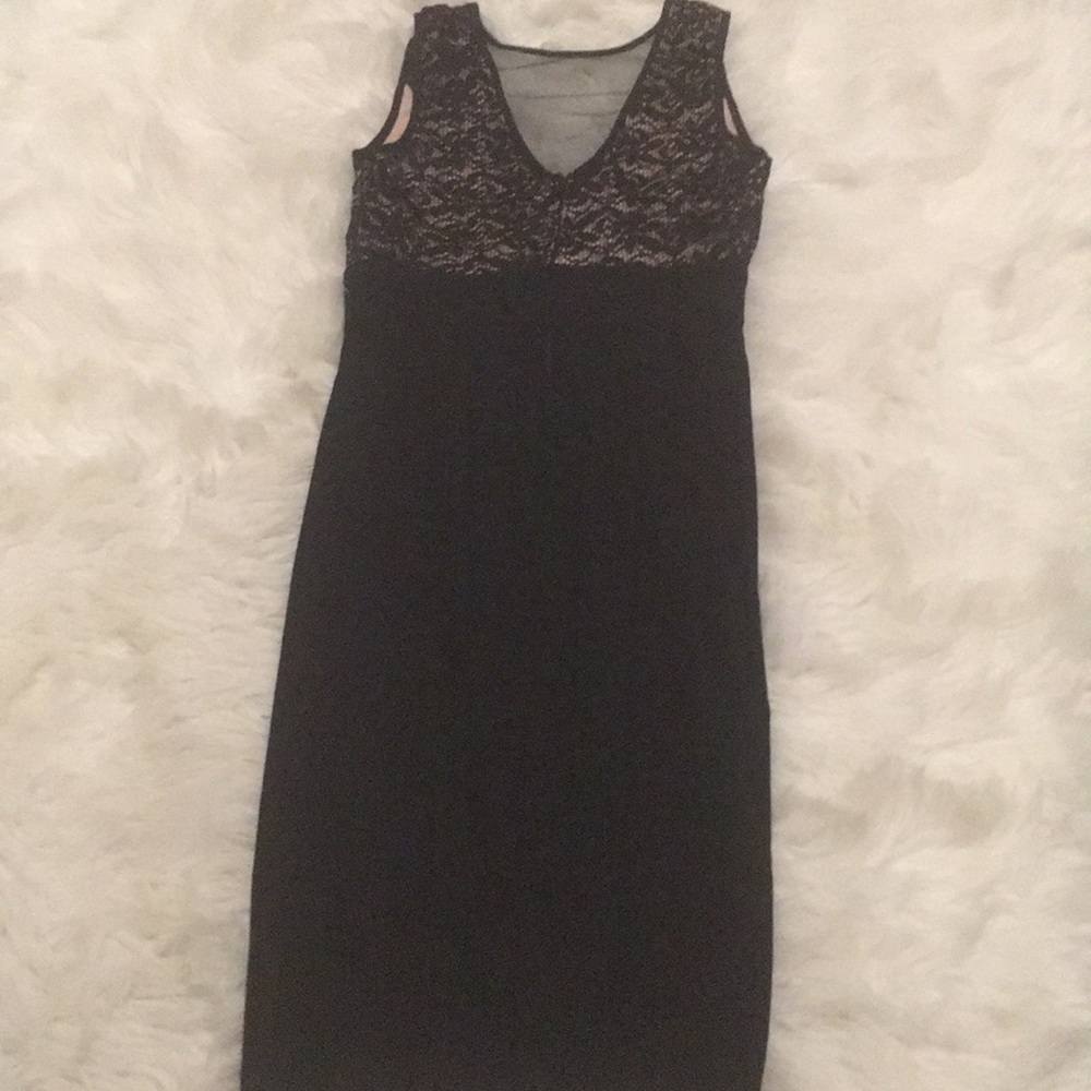 Dress - Picture 2 of 3